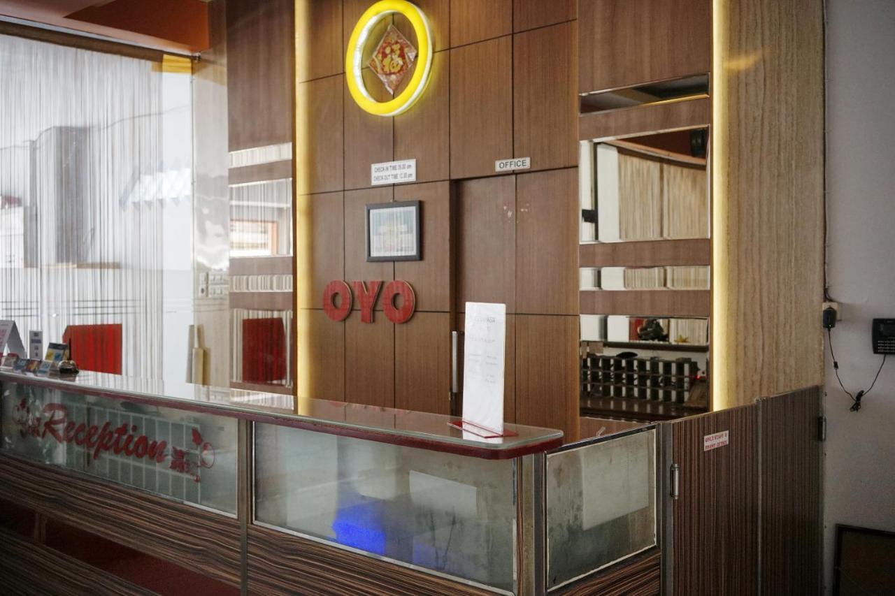 OYO 2291 Hotel Bahagia Makassar Bagian luar foto
