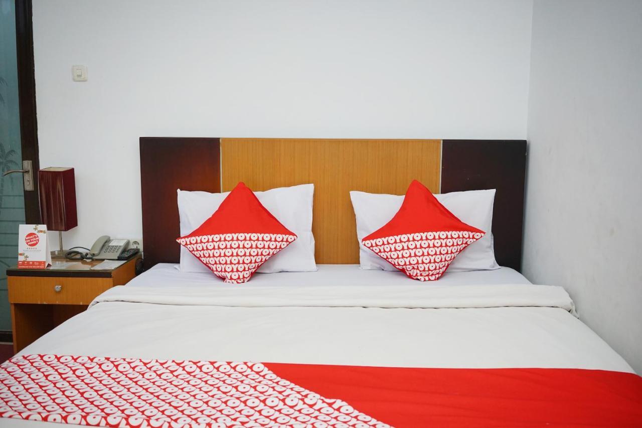 OYO 2291 Hotel Bahagia Makassar Bagian luar foto