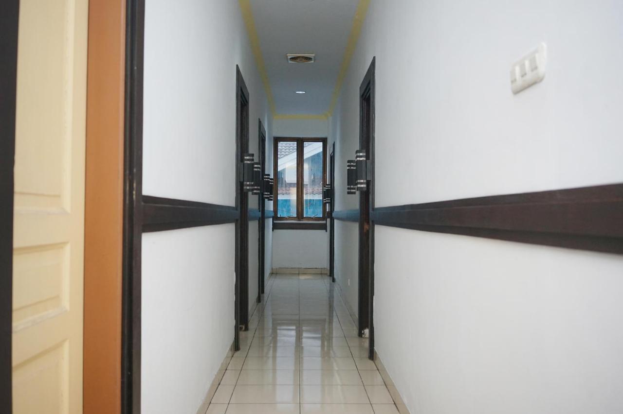 OYO 2291 Hotel Bahagia Makassar Bagian luar foto