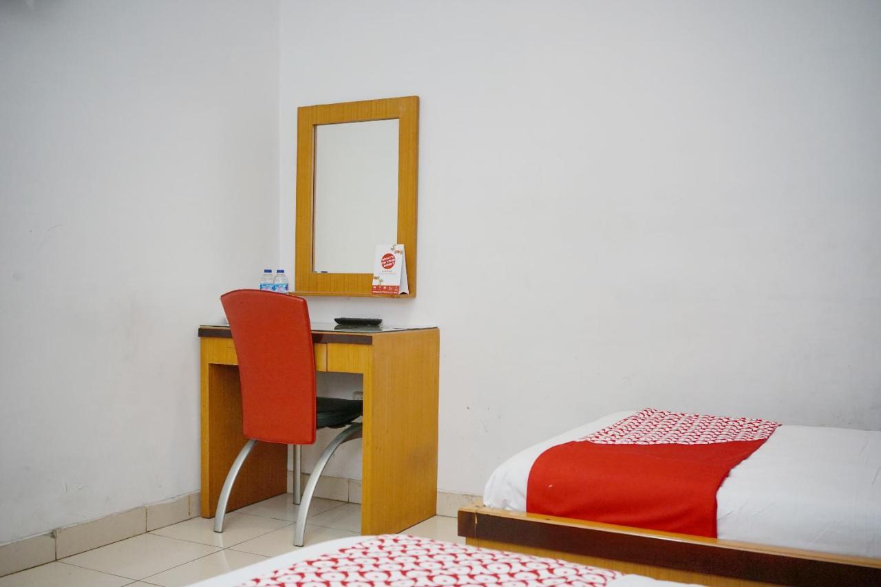 OYO 2291 Hotel Bahagia Makassar Bagian luar foto
