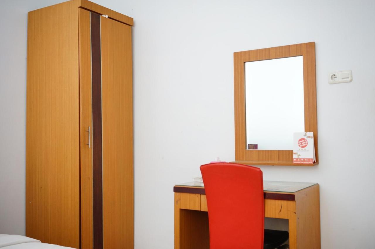 OYO 2291 Hotel Bahagia Makassar Bagian luar foto