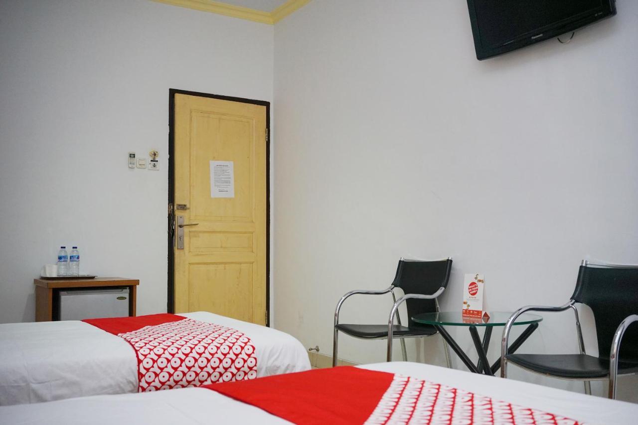 OYO 2291 Hotel Bahagia Makassar Bagian luar foto