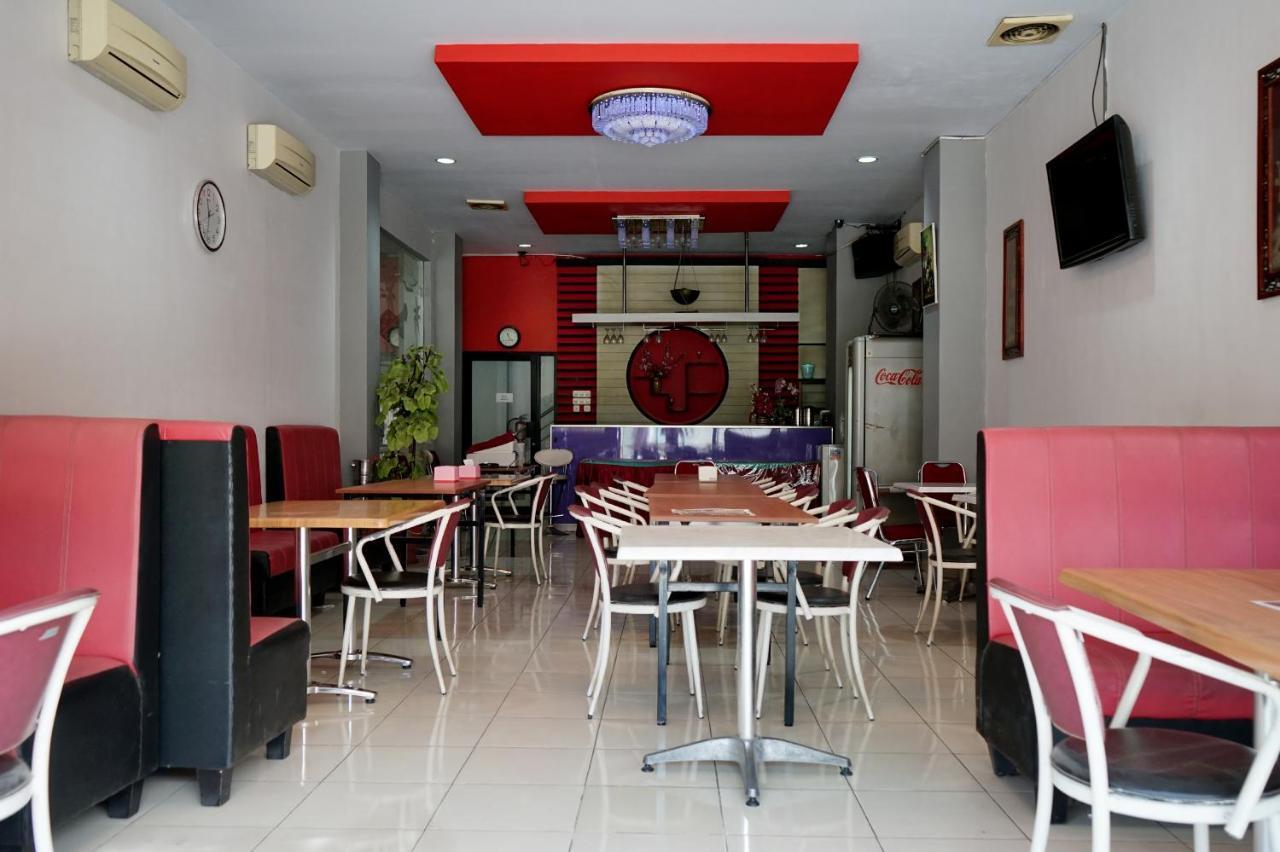OYO 2291 Hotel Bahagia Makassar Bagian luar foto