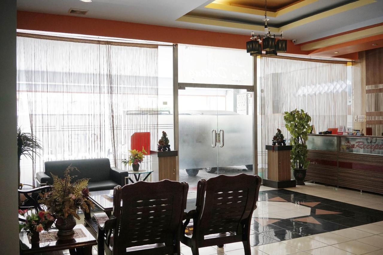 OYO 2291 Hotel Bahagia Makassar Bagian luar foto
