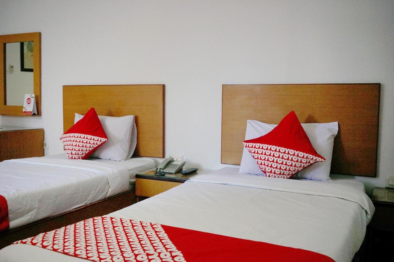 OYO 2291 Hotel Bahagia Makassar Bagian luar foto