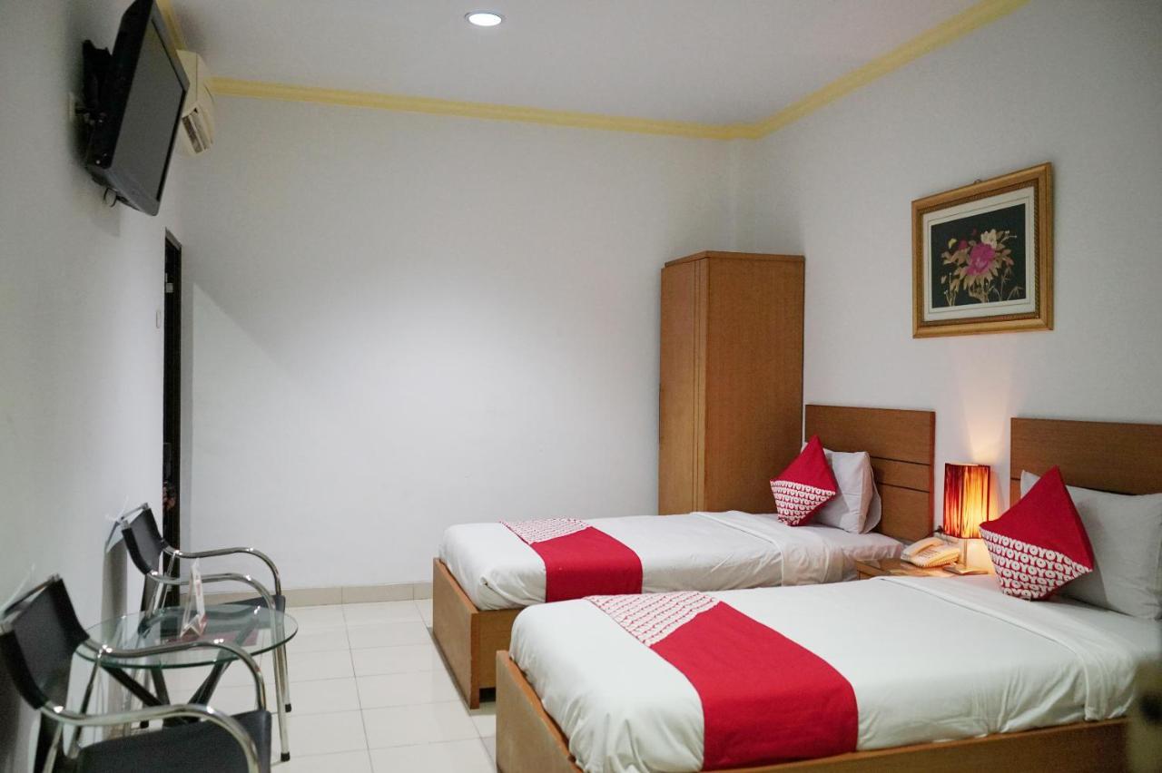 OYO 2291 Hotel Bahagia Makassar Bagian luar foto