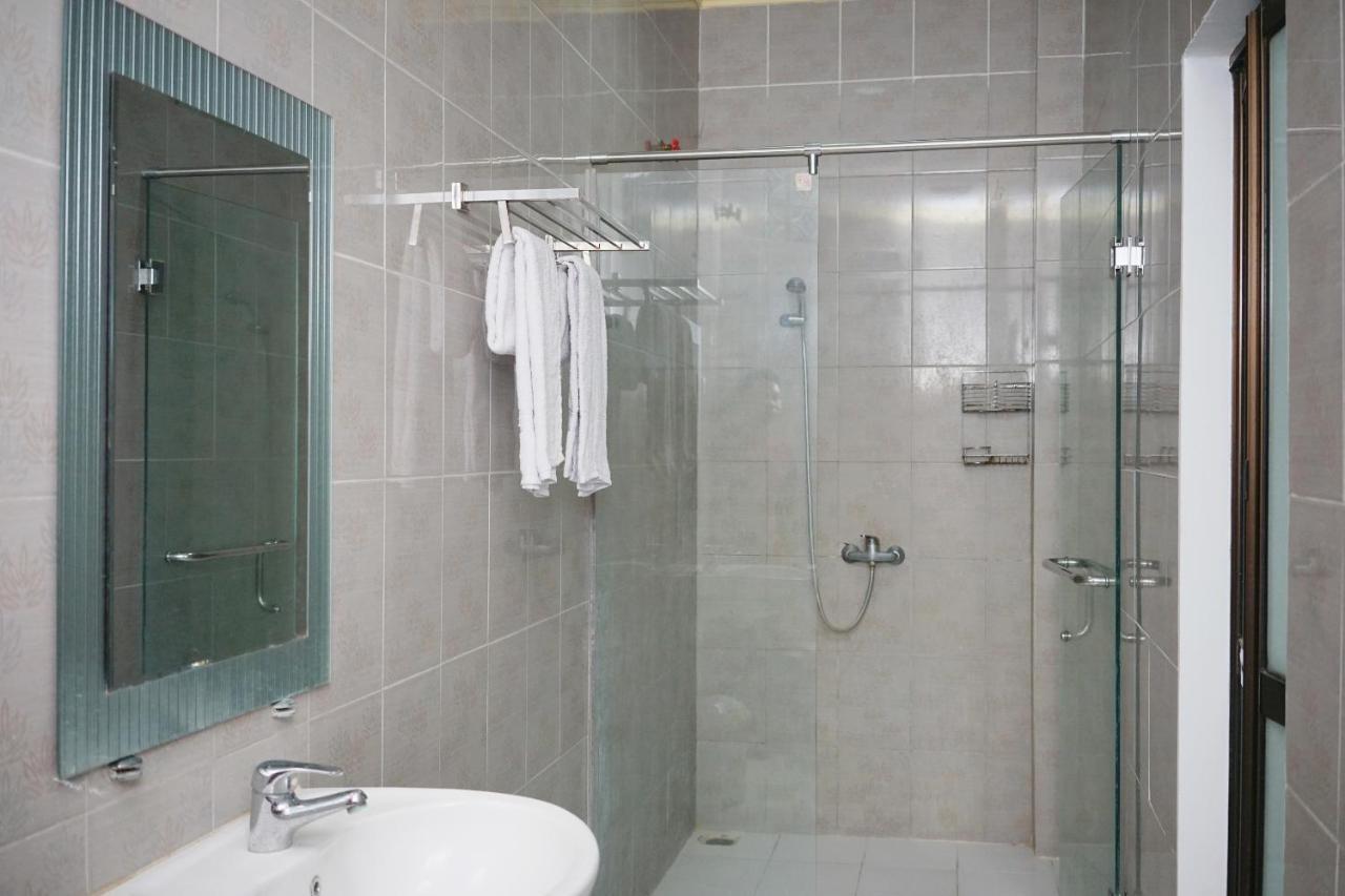 OYO 2291 Hotel Bahagia Makassar Bagian luar foto